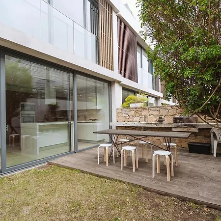 Quaint & Chic Seaside Vila Santa Cruz (Oeste)