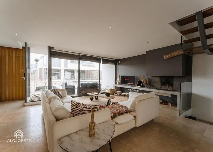 Quaint & Chic Seaside Vila Santa Cruz (Oeste)