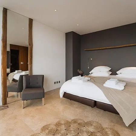 Quaint & Chic Seaside Villa